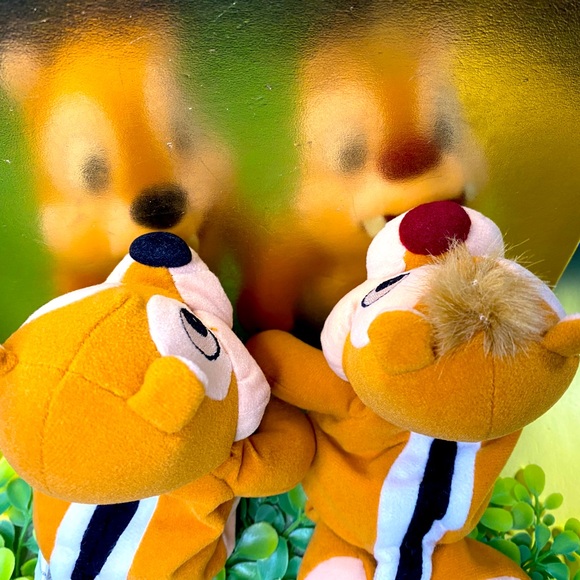 DISNEY EXCLUSIVE NWOT VTG 90s CHIP & DALE COLLECTIBLE RETIRED BEAN BAG PLUSH - Picture 9 of 10